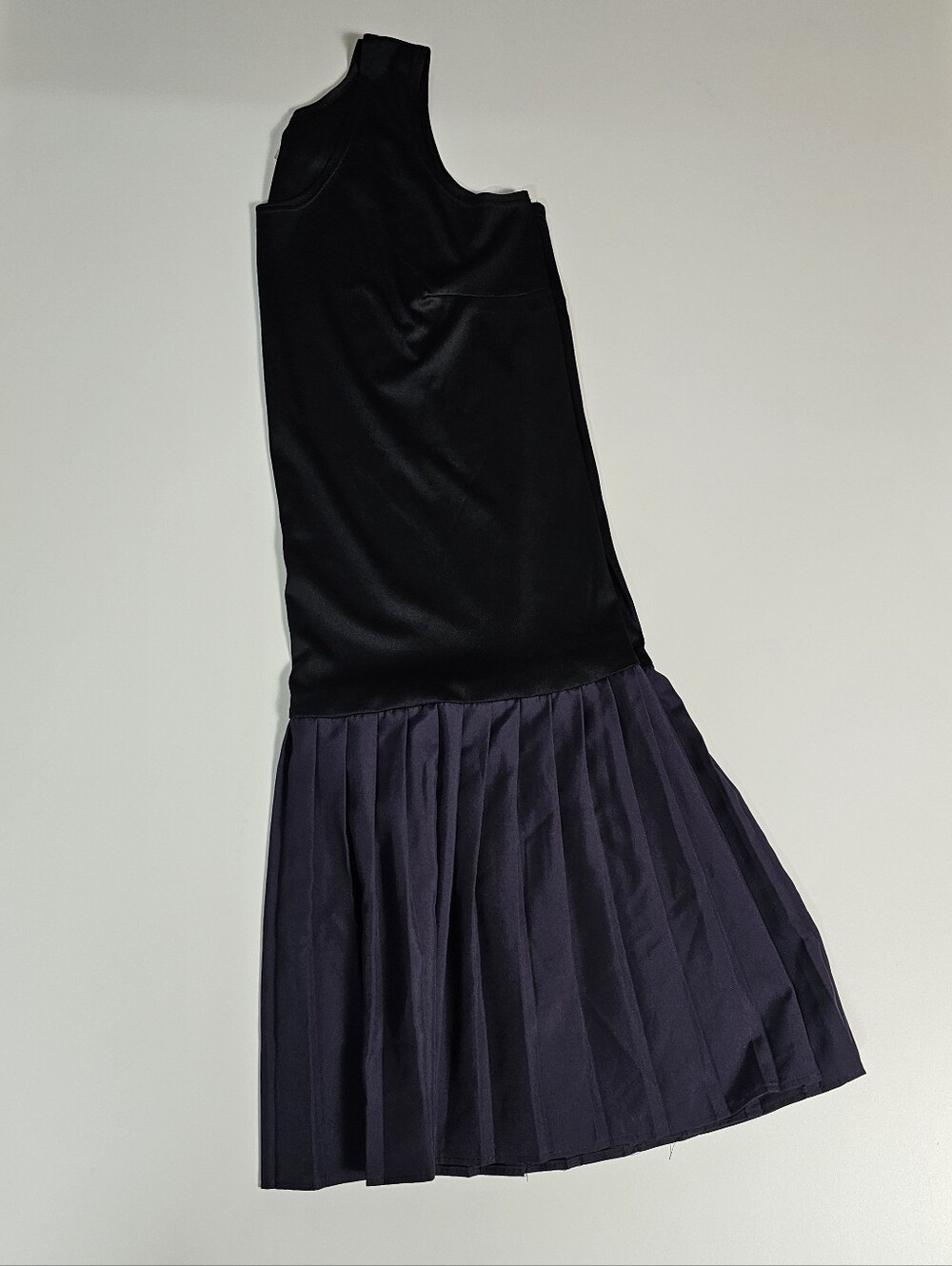 Women’s Vintage Black And Navy Sleeveless Dress with Pleated Hem-XL - Cocktail
